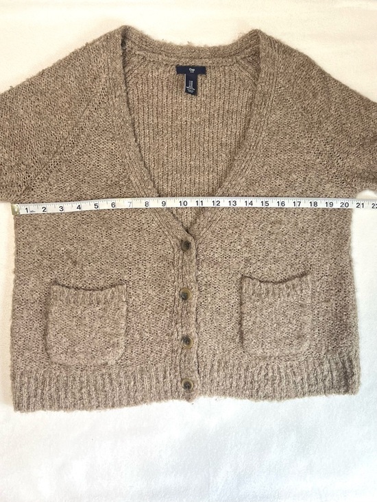 GAP Taupe Brown Cropped Knit Cardigan V-Neck Button Up Wool Blend Size Medium - Picture 9 of 11
